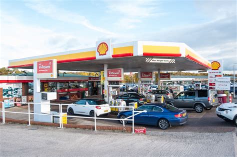 This service station has a variety of fuel products including Shell V-Power NiTRO+ Premium Gasoline, Shell Midgrade Gasoline and Shell Regular Gasoline. ... US Open 24 Hours. 2600 N 29TH AVE. 2600 N 29TH AVE, 33020-1502, HOLLYWOOD, US Open 24 Hours. Shell Locations United States Florida HOLLYWOOD 2800 HOLLYWOOD BLVD. More in …